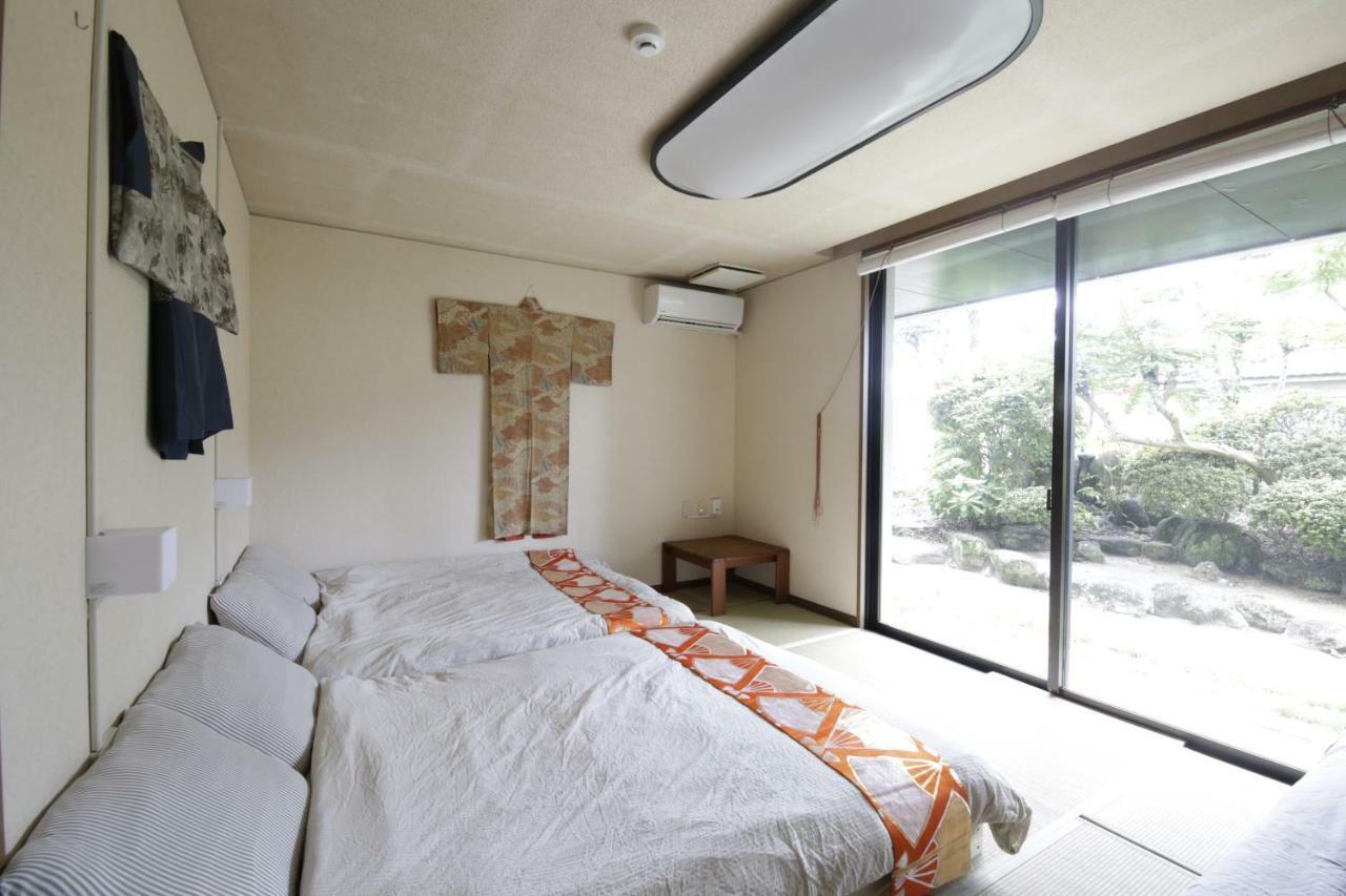 Guest House Hakozaki Garden Fukuoka  Exteriör bild